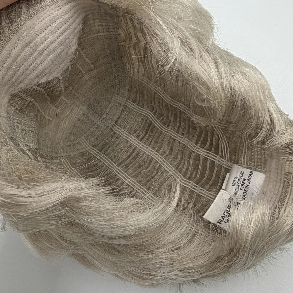 Raquel Welch Signature Collection Sheer Indulgence WINNER R61 Palest Pearl WIG